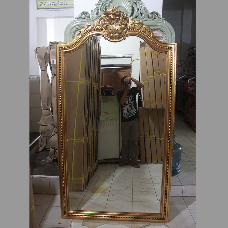 Choosing Venetian Wooden Mirror Glass