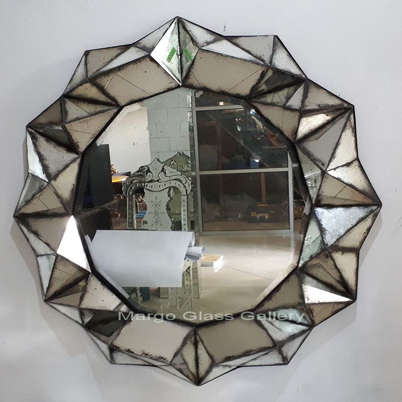 Revival of Antique Wall Mirror