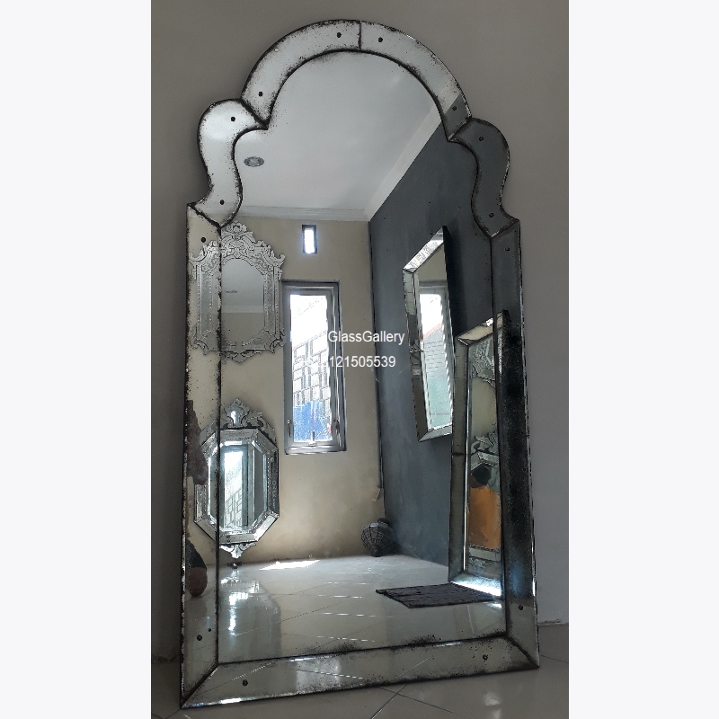 Interested In Using Antique Mirror Large Learn How To Put It