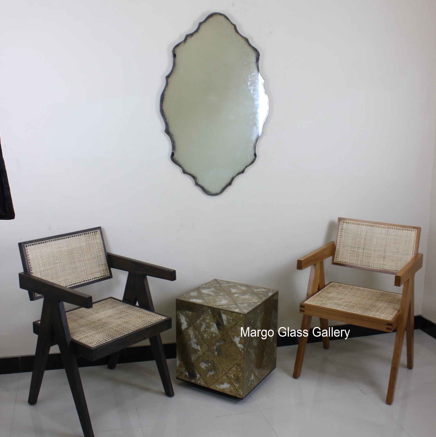 Home Decoration Antique Wall Mirror, The Dream of Many People
