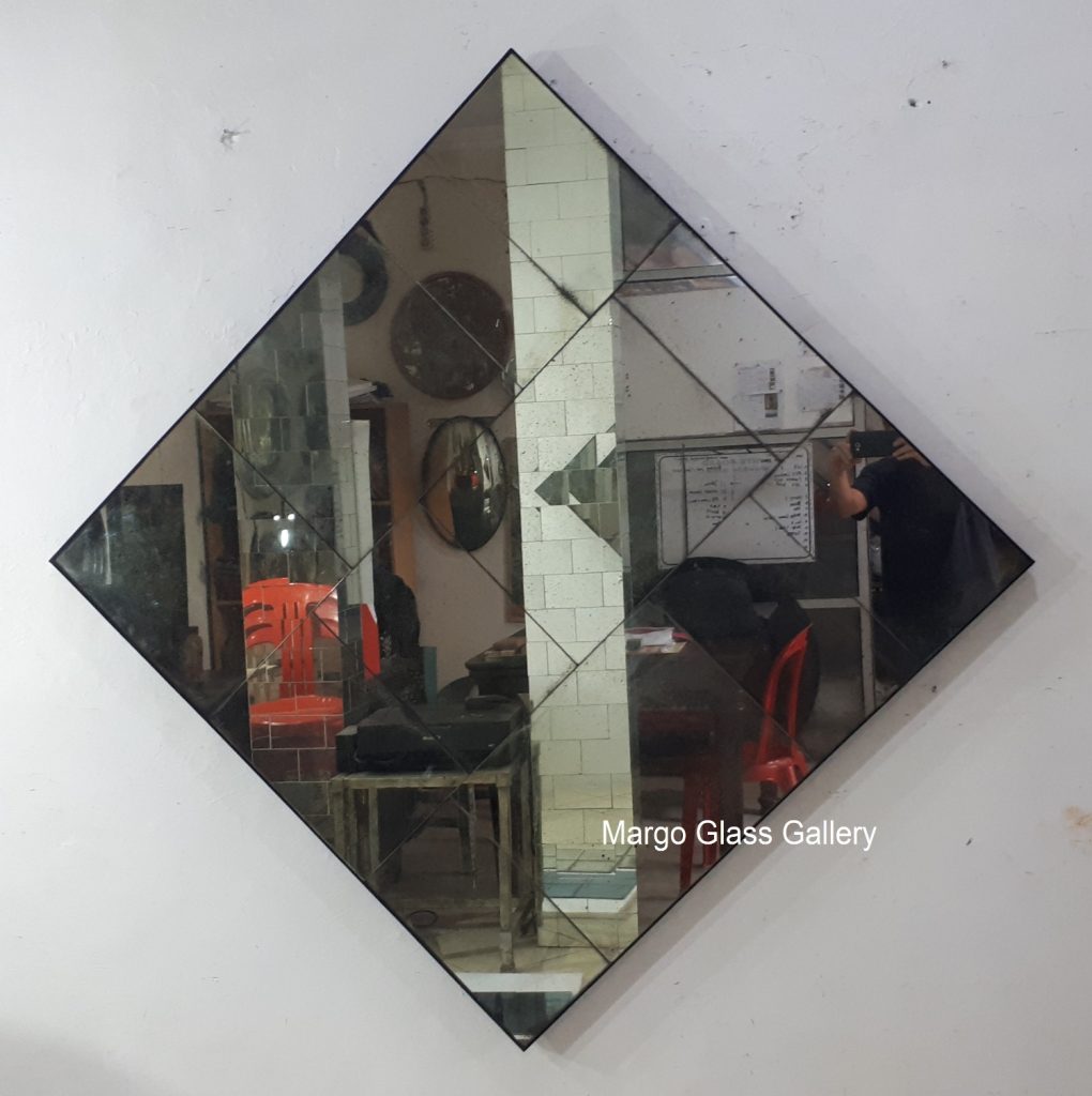Mercury wall mirror square