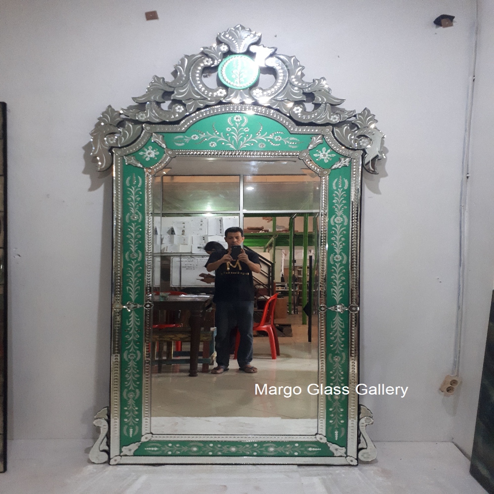 Venetian Wall Mirror Perfect Step For Decoration