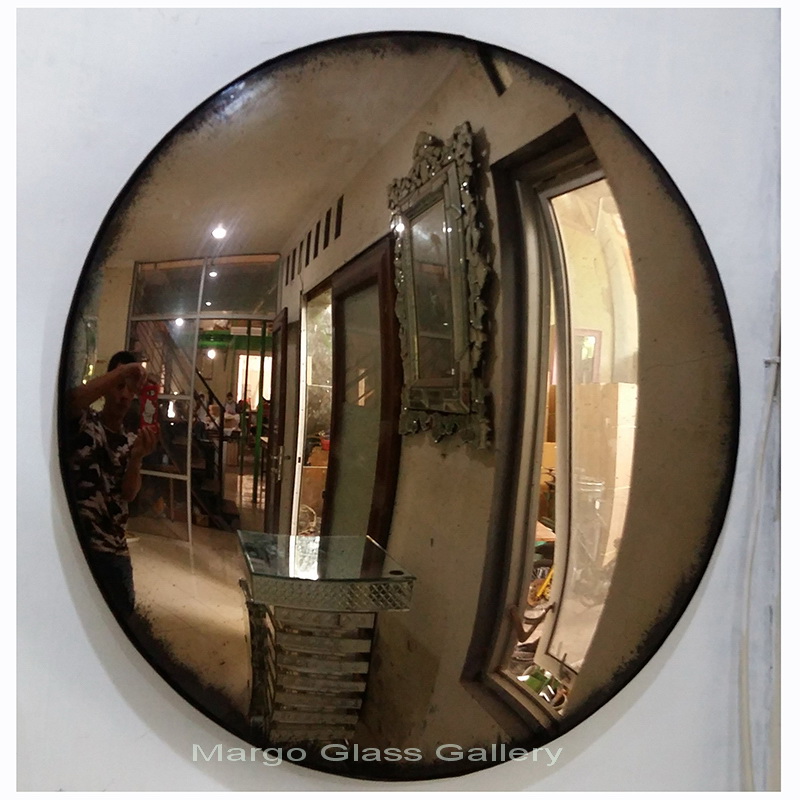 Startled!!! Spherical Convex Mirror View.