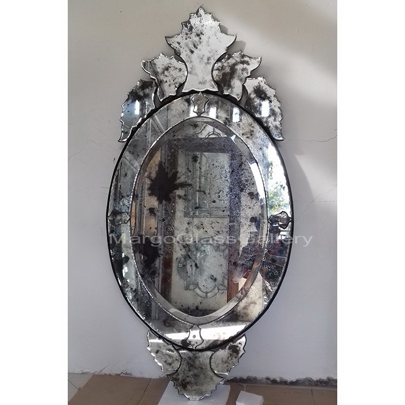 Interior Decoration Inspiration With Antique Venetian Mirror