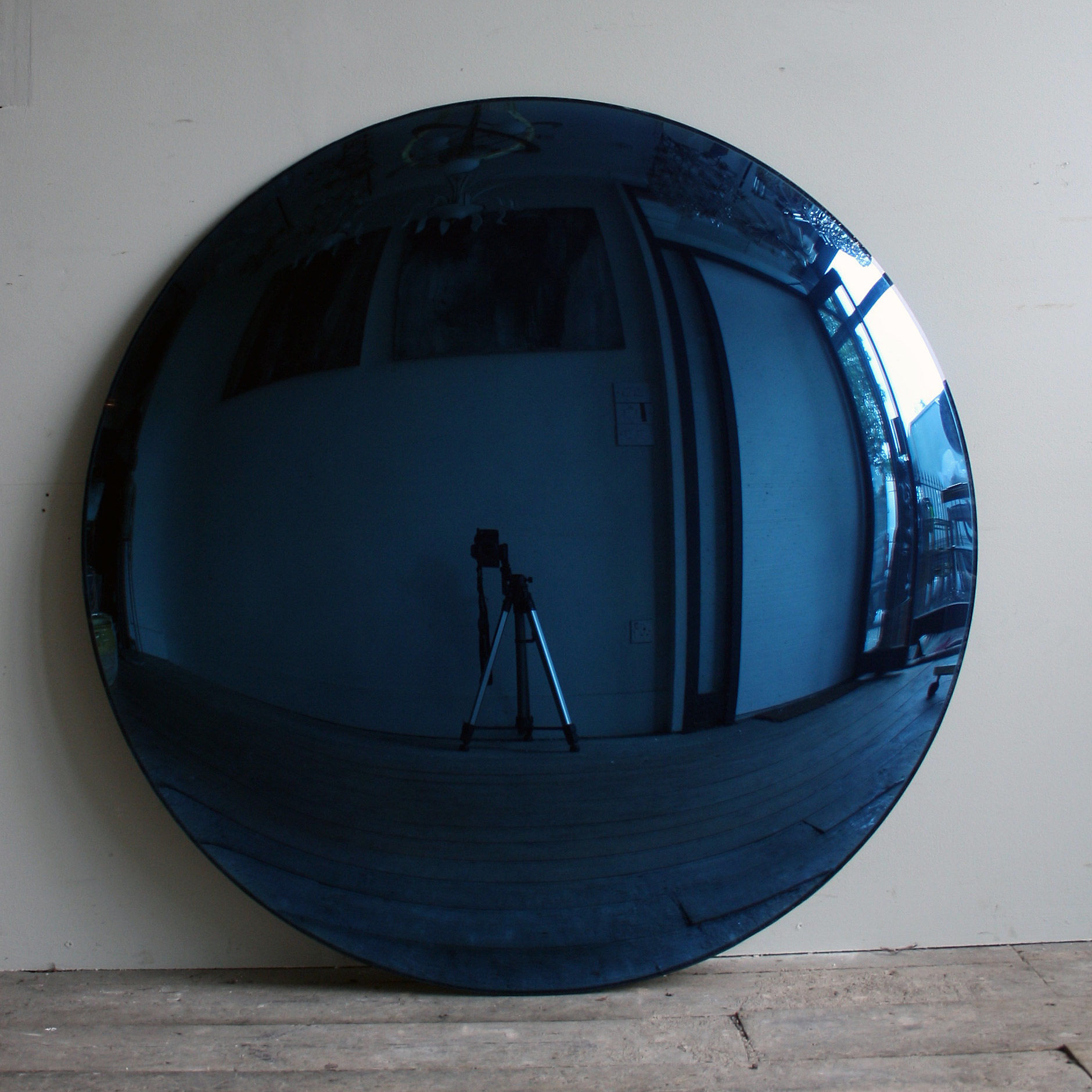 Glass Convex Mirror, Useful Mirror that You Can Use for Security
