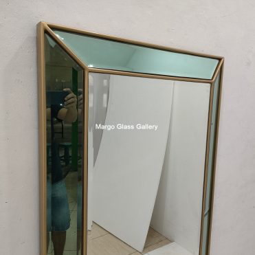 Rectangular Mirror Frame Green MG 004716